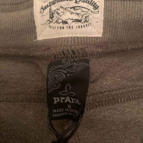 prAna Wm’s Cozy Up Ankle Cropped Sweat Pant Jogger Green Camo Sz Small NWT - Picture 10 of 13